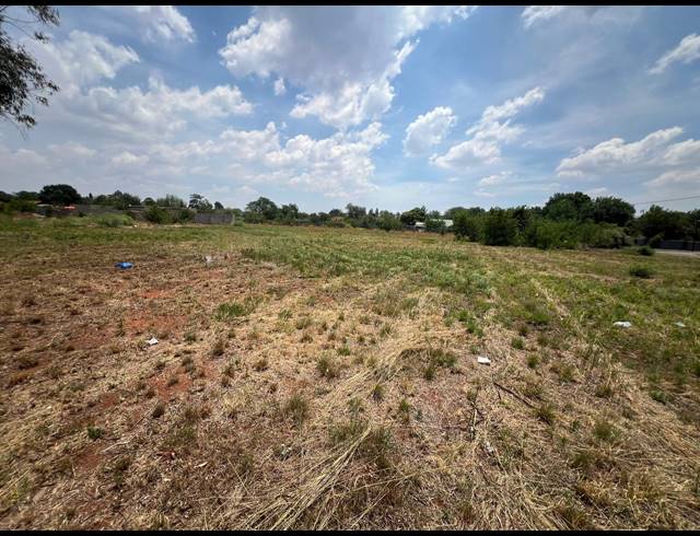 4,065M² VACANT LAND FOR SALE IN HENLEY ON KLIP